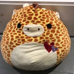 Giraffe squishmalllow